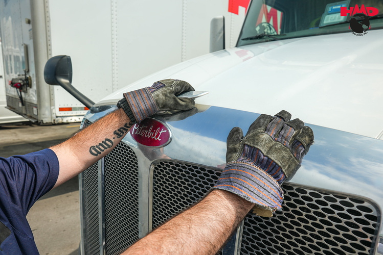 What type of gloves do truck drivers need?