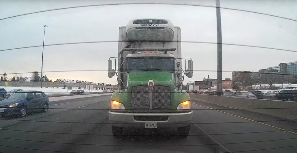 Truck Driver Rules of the Road Do Not Taligate