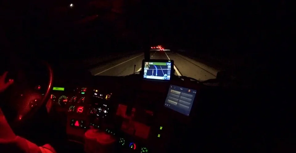 Things to Know about Truck Driving at Night Lighter Traffic