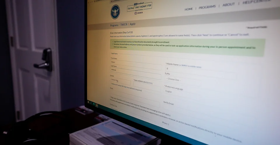 How to Renew a TWIC Card Online?