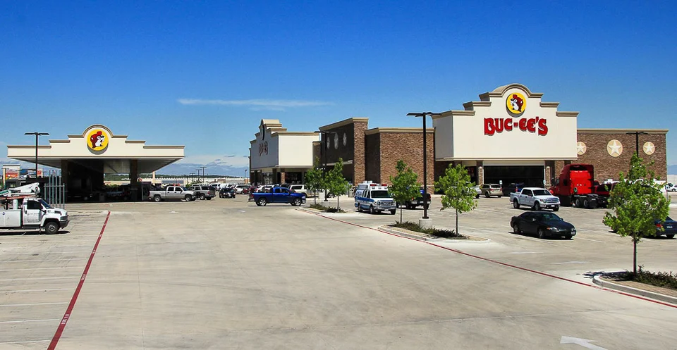 Famous Truck Stops: Buc-ee’s Сhain