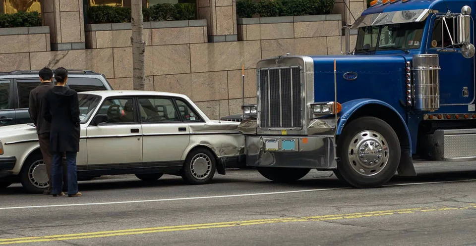 Truck Driving Safety Tips: Maintain a Space Cushion