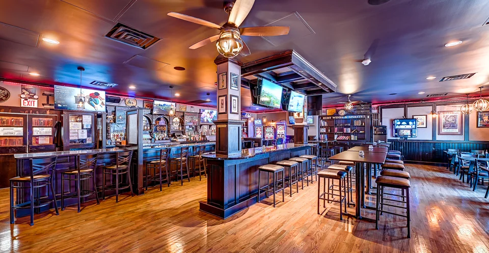 Restaurant in Chicago Ridge — HMD Bar and Grill