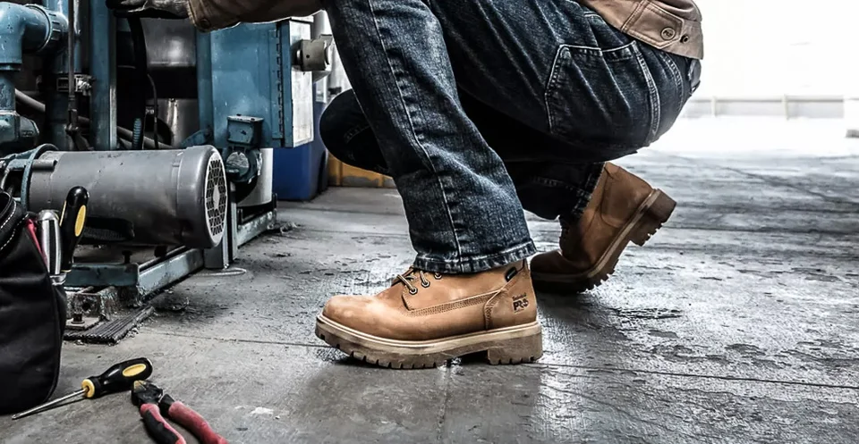 Trucker Clothes: Best boots for truck drivers
