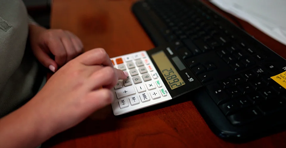Pros and Cons of the Line of Credit