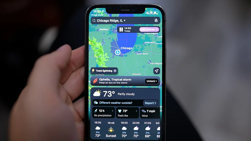 Best Weather Apps for Truckers: Clime NOAA Weather Radar Live